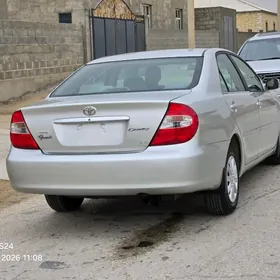 Toyota Camry 2004