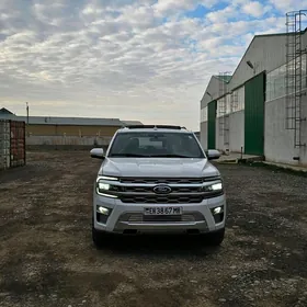 Ford Expedition 2023