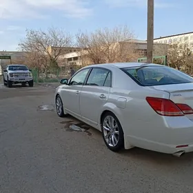 Toyota Avalon 2005