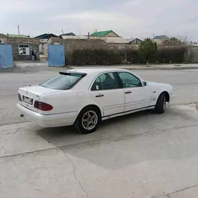 Mercedes-Benz 230E 1997