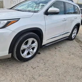 Toyota Highlander 2018