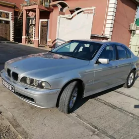 BMW E39 2002