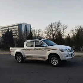 Toyota Hilux 2012