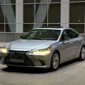Lexus ES 350 2019