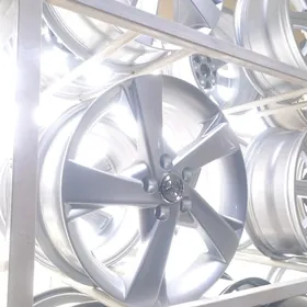 korolla exclusive diska tekerl