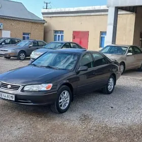Toyota Camry 2000