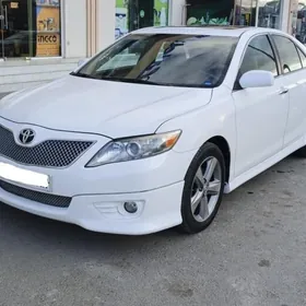Toyota Camry 2011