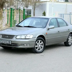 Toyota Camry 2000