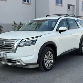 Nissan Pathfinder 2022