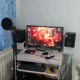 Studio studia satlyk