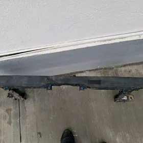 21 elantra pod kapotnik