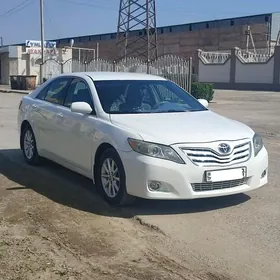 Toyota Camry 2011