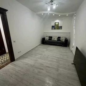 1 KOMANAT 4 MKR 1 ETAJ