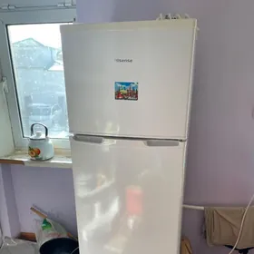 Satlyk Holodilnik Hisense