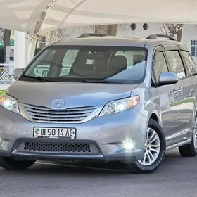 Toyota Sienna 2015