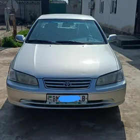 Toyota Camry 2000