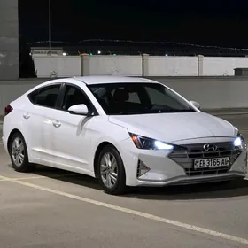 Hyundai Elantra 2019