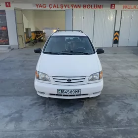 Toyota Sienna 2000