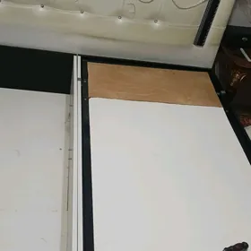 Двух спальная кровать