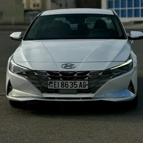 Hyundai Elantra 2021