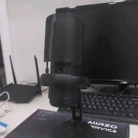 Mikrafon we nauşnik