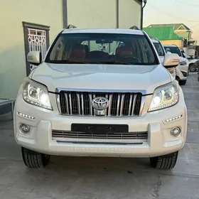 Toyota Land Cruiser Prado 2013