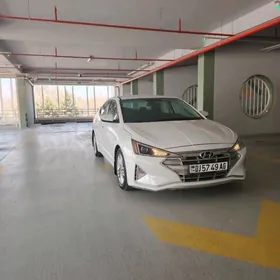 Hyundai Elantra 2020