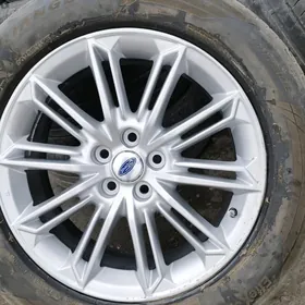 FORD EXPLORER 255 55 19