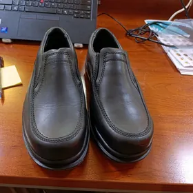 red wing safety shoes