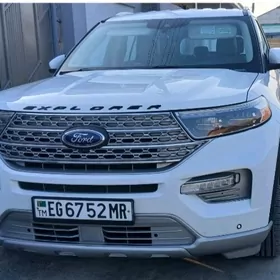 Ford Explorer 2022