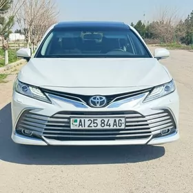 Toyota Camry 2022