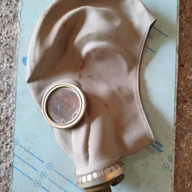 противогаз . protiwogaz