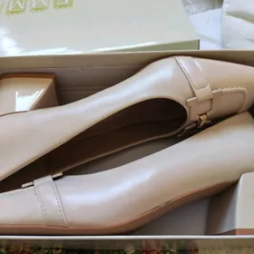 новую(туфли)