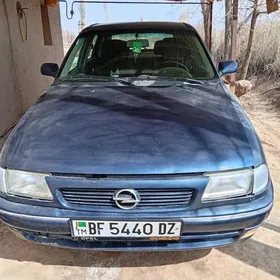 Opel Astra 1995