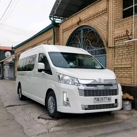 Syÿahat Tayota Hiace Hyzmatlar