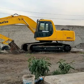 Komatsu HB205LC-3 2002