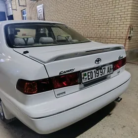 Toyota Camry 2000