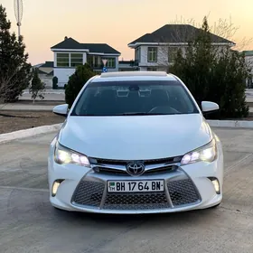 Toyota Camry 2015