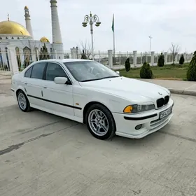 BMW E39 2001
