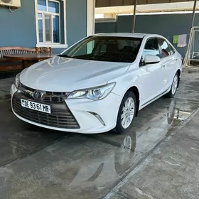 Toyota Camry 2017
