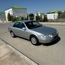 Toyota Camry 2000