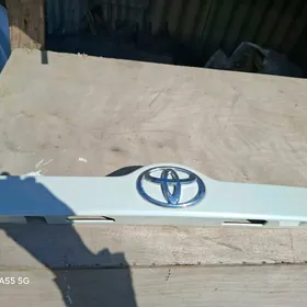 Camry bagaž molding 12 14ÿ