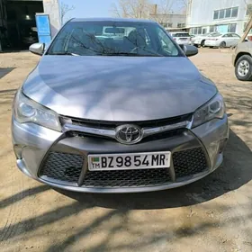 Toyota Camry 2017
