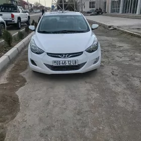 Hyundai Elantra 2011