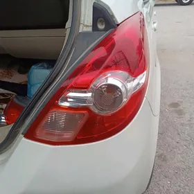 Фара левая для Ниссан Тида