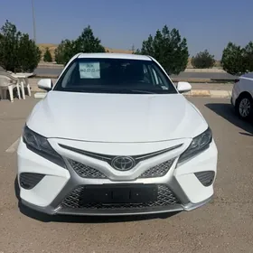 Toyota Camry 2020