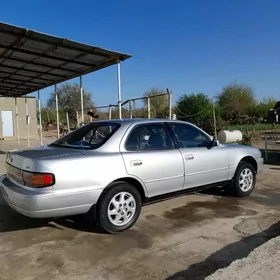 Toyota Camry 1992
