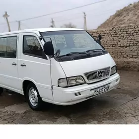 Toyota Hiace 1996