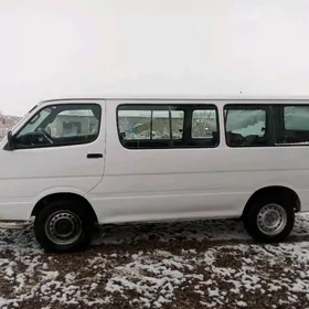 Toyota Hiace 2002
