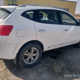 Nissan Rogue 2012
